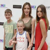 Christa Miller son William Stoddard