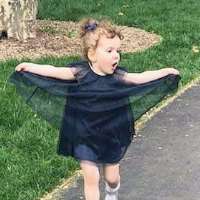 Laura Benanti daughter Ella Rose Benanti-Brown Laura Benanti daughter Ella Rose Benanti-Brown