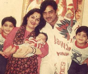 Shatrughan Sinha Family