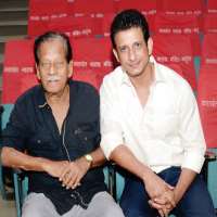 Sharman Joshi Father Arvind Joshi Sharman Joshi Father Arvind Joshi