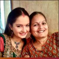 Giaa Manek Mother Reena Manek Giaa Manek Mother Reena Manek