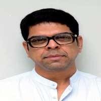 Ashwini Kalsekar husband Murali Sharma