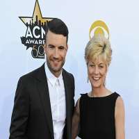 Sam Hunt Mother Joan Hunt