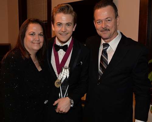 Hunter Hayes Family