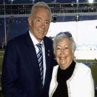 Jerry Jones Mother Arminta Jones