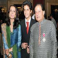 Anup Jalota son Aryamann Jalota Anup Jalota son Aryamann Jalota