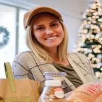 Bonnie Hoellein sister Ellie Mecham