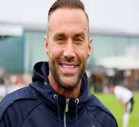 Lindsey Pelas boyfriend Calum Best
