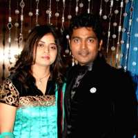 Navin Prabhakar wife Seema Prabhakar