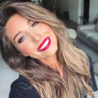 Yolanthe Cabau sister Xelly Cabau Yolanthe Cabau sister Xelly Cabau