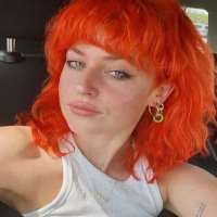 Nicole Wallace sister Chloe Wallace Nicole Wallace sister Chloe Wallace
