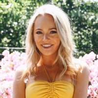Aidan Wallace sister Olivia Wallace Aidan Wallace sister Olivia Wallace