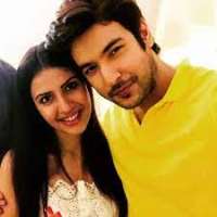 Shivin Narang girlfriend Smiriti Kalra (Rumor) Shivin Narang girlfriend Smiriti Kalra (Rumor)