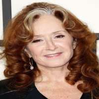 Michael O Keefe wife Bonnie Raitt Michael O Keefe wife Bonnie Raitt