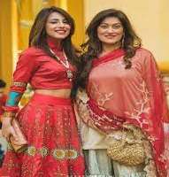 Ushna Shah sister Irsa Ghazal
