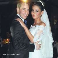 Sinan Albayrak wife Funda Ekincioglu Sinan Albayrak wife Funda Ekincioglu