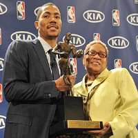 Derrick Rose Mother Brenda Rose Derrick Rose Mother Brenda Rose
