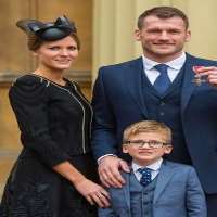 Mark Cueto son Max Mark Cueto son Max