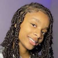 Tmtwins Taneeyah (YouTuber) sister Krissy with a K