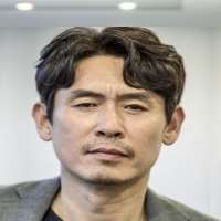 Song Yoon ah husband Sol Kyung-gu