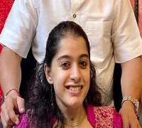 Sneha Wagh sister Krithika Wagh