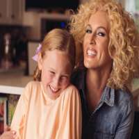 Kimberly Schlapman daughter Dolly Grace Schlapman (Adopted)