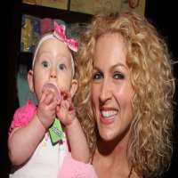 Kimberly Schlapman daughter Daisy Pearl Schlapman