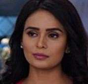 Karan Luthra wife Nidhi
