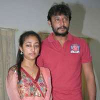 Darshan Thoogudeepa wife Vijaya Lakshmi Darshan Darshan Thoogudeepa wife Vijaya Lakshmi Darshan