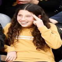 Sunny Sandler sister Sadie Sandler