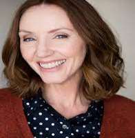 Stephanie Courtney sister Jennifer Courtney