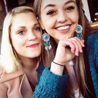 Eliza Taylor sister Two Sister Eliza Taylor sister Two Sister