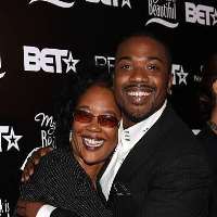Ray J Mother Sonja Bates-Norwood Ray J Mother Sonja Bates-Norwood