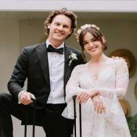 Elizabeth Henstridge husband Zachary Abel