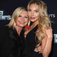 Olivia Newton-John daughter Chloe Rose Lattanzi Olivia Newton-John daughter Chloe Rose Lattanzi