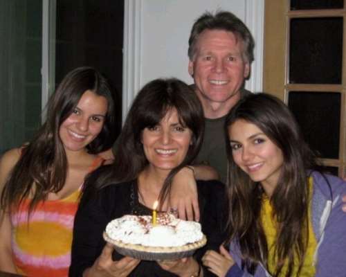 Victoria Justice Family