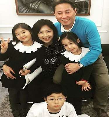 Yoon Jong Shin Family