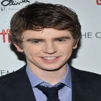 Dakota Fanning boyfriend Freddie Highmore (Rumor)