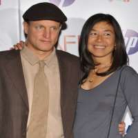 woody harrelson louie laura wife weight age height birthday real name notednames affairs bio contact
