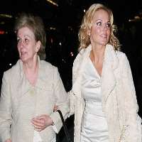 Geri Halliwell Mother Ana Maria Hidalgo Geri Halliwell Mother Ana Maria Hidalgo