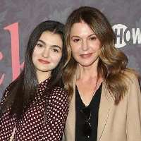 Jane Leeves son Isabella Kathryn Coben