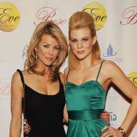 AnnaLynne McCord sister Angel McCord