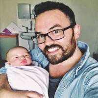 Anna Saccone Joly son Andrea Luca Saccone Joly