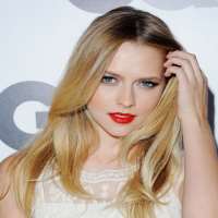 Adam Brody girlfriend Teresa Palmer
