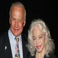 buzz aldrin real name wife cannon driggs lois weight age birthday height notednames bio