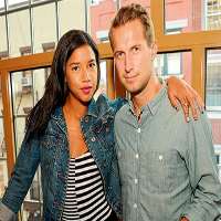 Hannah Bronfman Birthday, Real Name, Age, Weight, Height, Family, Facts ...