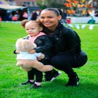 Samantha Mumba child Sage Scales