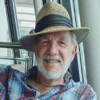 Victoria Pedretti Father Michael Pedretti Victoria Pedretti Father Michael Pedretti