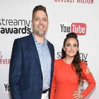 Shaun McKnight wife Mindy McKnight