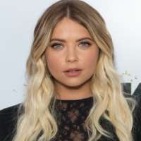 Nat Wolff girlfriend Ashley Benson